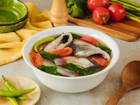  Sinigang na Isda!  Acidity meets umami in this soul-warming Filipino fish soup.